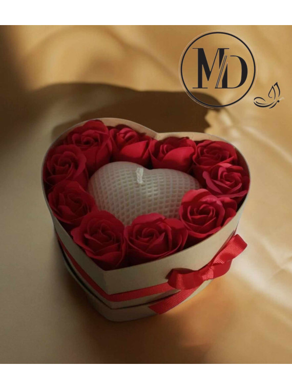 COMPOSITION COEUR BOUGIE + ROSES ROUGES "AMBRE"